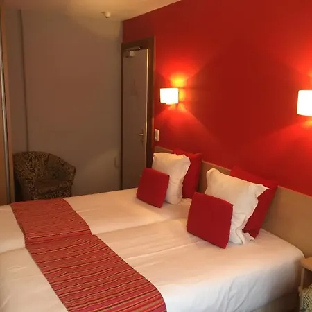 Hotel La Terrasse Fleurie, Logis, Et Restaurant 2*