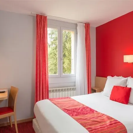 Hotel La Terrasse Fleurie, Logis, Et Restaurant Divonne-les-Bains