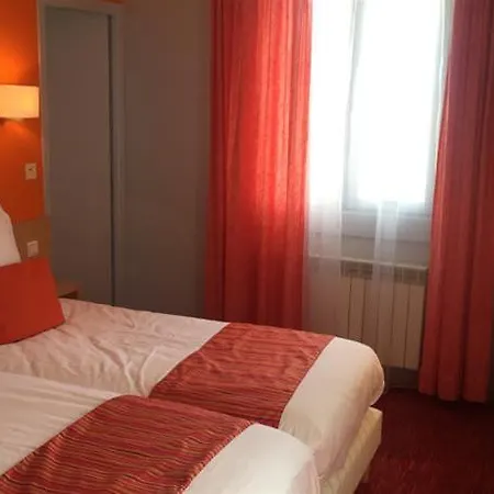Hotel La Terrasse Fleurie, Logis, Et Restaurant Divonne-les-Bains