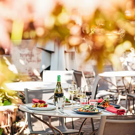 Hotel La Terrasse Fleurie, Logis, Et Restaurant 2*